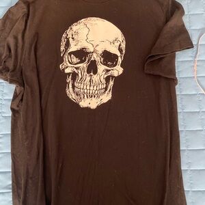 Black Skull Graphic Men's Shirt